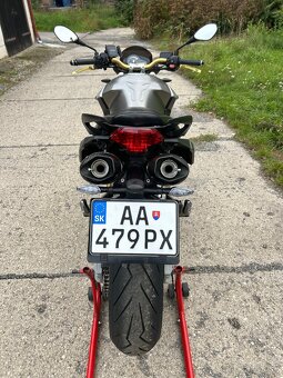 Aprilia Shiver 750 - 4