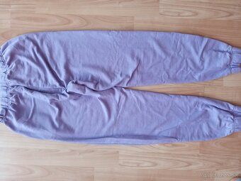 Dievčenské tepláky veľkosť M - 4