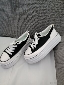 Vysoké nubuk´tenisky a tenisky čiernobiele - 4