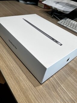 Macbook M1, vyborny stav - 4
