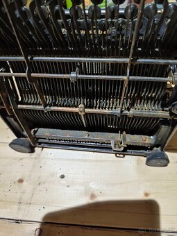 Písací stroj Underwood - 4