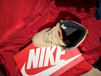 Nike Dunk Hi Retro SE - 4