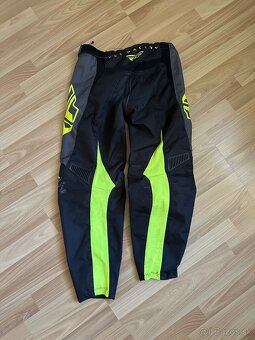Predam komplet vystroj na moto - 4