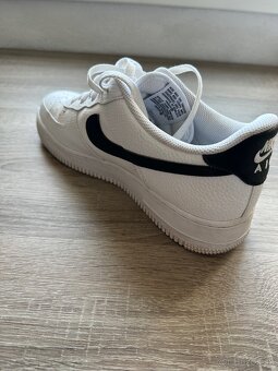 Nike Air Force 1 - 4