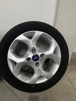Ford Fiesta eleķtrony R15 - 4
