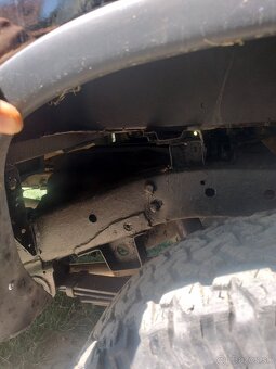 Nissan - 4
