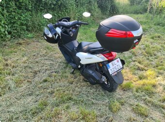 Yamaha N max - 4