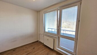 PREDAJ, 2 - izbový byt + kuchynský kút, kompletná rekonštruk - 4