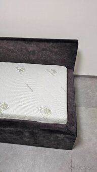 Kvalitná posteľ s úložným priestorom - 4