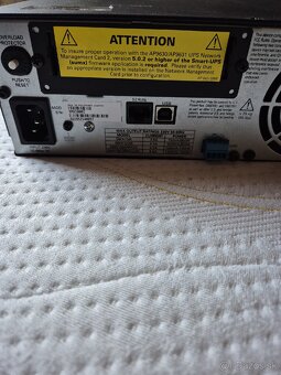 Záložný zdroj APC SMX1000i - 4