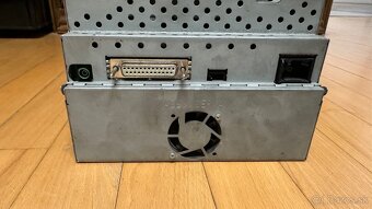 Predam na Mercedes E model 211 originálne Autoradio funkčne - 4