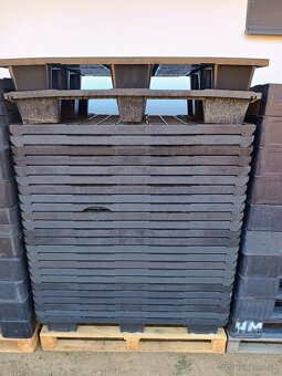 Predám plastové palety - 4