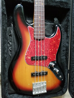 Fender '60s Jazz Bass - 4