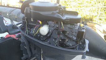 Predám lodný motor Selva 25HP - 4