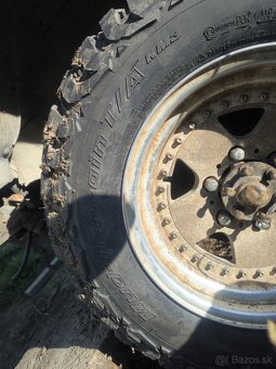 235/70 R16 BF goodrich km3 - 4