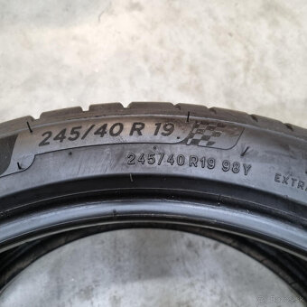 Letné pneumatiky 245/40 R19 MICHELIN DOT4121 - 4