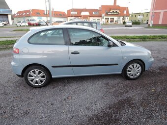Seat Ibiza, 1,4i 16V Aut. Servis 107tkm 2003 - 4