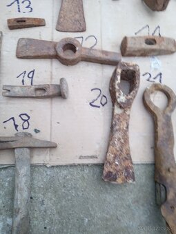 Staré náradie kladivá - 4