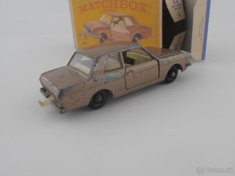 Ford Cortina, Rolls Royce Phantom, Ford Galaxy - 4