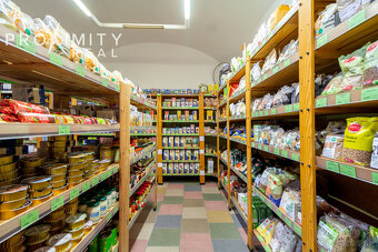 Úžasný obchodík v centre mesta - 4