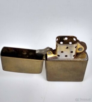 starý ZIPPO zapaľovač - 4