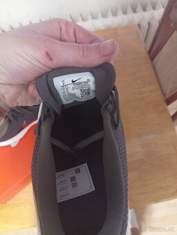 Niké Revolution botasky - 4