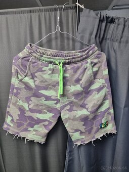 Vojenske kratasy - 4