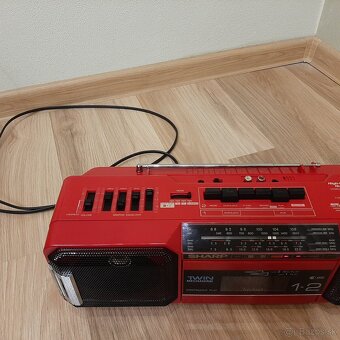 Radiomagnetofon+1-SHARP cerveny gratis. - 4
