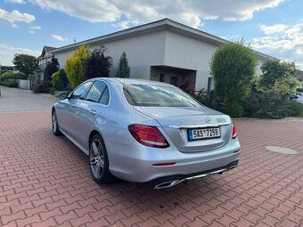 Mercedes E350d 190kw AMG LINE - 4