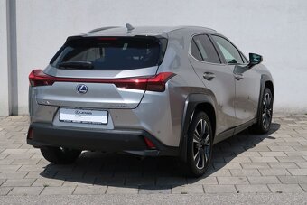 Lexus UX 250h Hybrid 135 kW (184 PS) - 4
