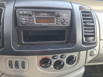 Opel VIVARO 2.0 DIESEL 6 MIESTNY OBYTNÝ - 4