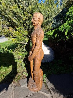 Predám starú drevorezbu signovanú JAKAROS 67 55 € - 4