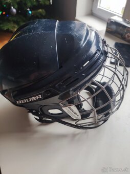 Hokejová prilba - 4