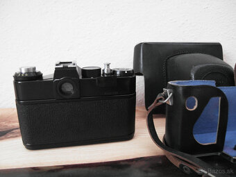 Starý fotoaparát ZENIT - 4