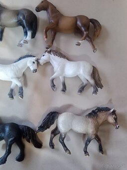 Schleich kone 3 - staršie modely - 4