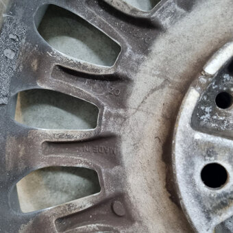 Hliníkové disky 4x98 R15 6J ET35 - 4