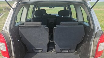 Zafira 7 miestna, 1,6 benzín - 4
