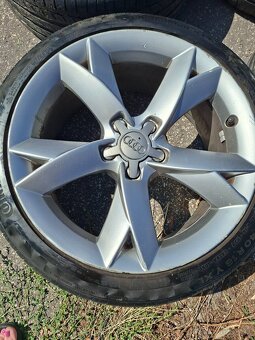 Disky AUDI s pneumatikami R18 - 4