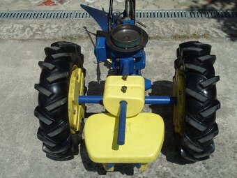 Podvozok na Agzat s pluhom - 4