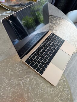 MacBook 220€ nefunkčný - 4