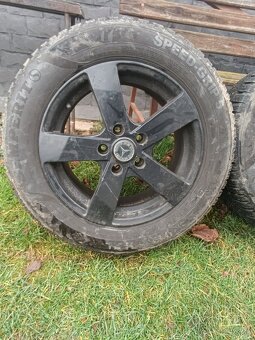 Elektróny Mercedes 5x112 na zimných pneumatikách 215/60R16 - 4
