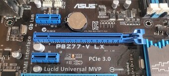Predám dosku ASUS P8Z77-V LX - 4
