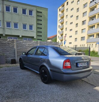 ŠKODA Octavia 1.6  Tour - 4