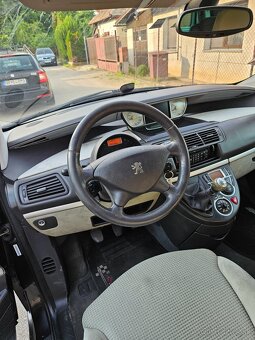Peugeot 807 - 4
