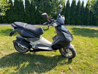 Aprilia sr50 - 4