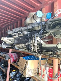 Predám polomotor 646 mercedes + náhradné diely - 4