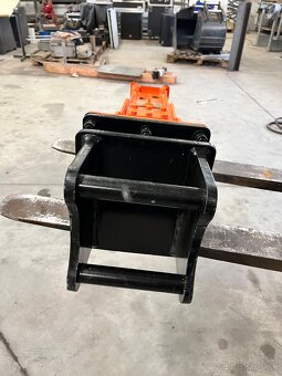 Hydraulické búracie kladivo na minibager - 4