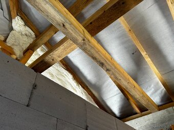 STRIEKANA PENOVA IZOLACIA - 4