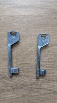 Dvere biele 60 cm lave - 4