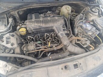 Rozpredám na ND Renault Clio 1,5 dci. - 4